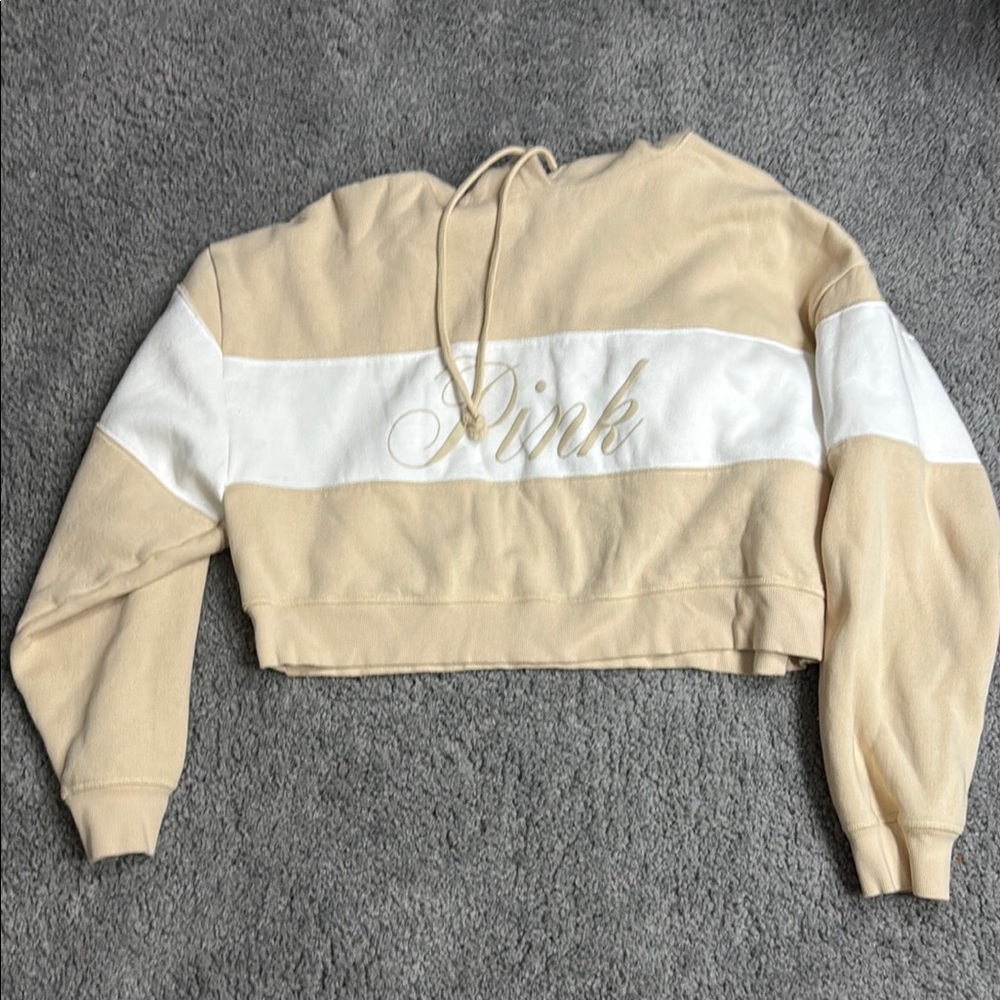 PINK Victoria's Secret Beige and White Women's Cropped Sweatshirt